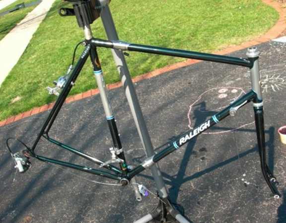 Packing sequence for a Raleigh road bike retrofit with S and S Couplings